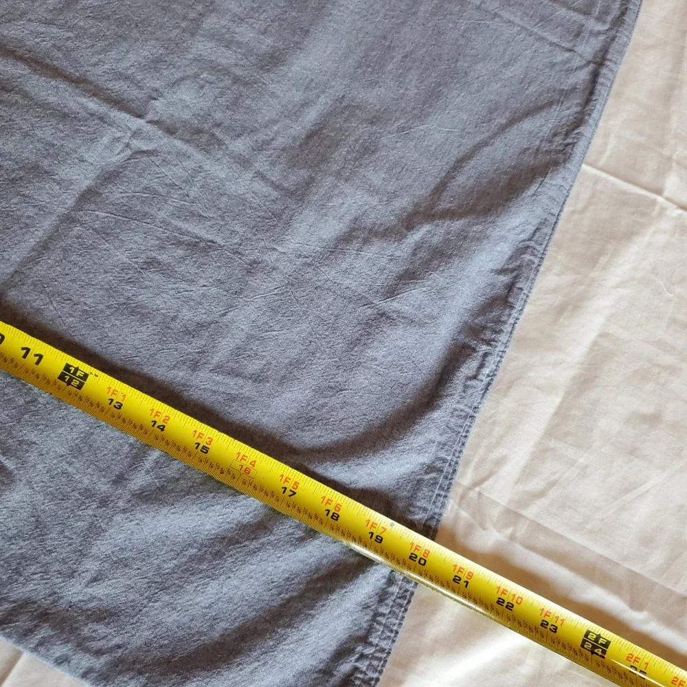Cremieux Blue Cotton Chambray King Pillowcase Set of 2 Wood Button Closure 20x36